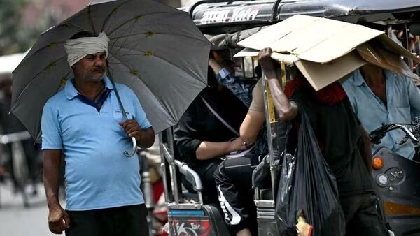 IMD issues red alert for severe heatwave, extreme rainfall in 5 states till May 23 | See full forecast