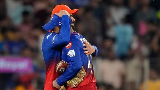 How did Karthik help Kohli turnaround his career? RCB star drops striking revelation: ‘In IPL 2022, he sat me down…’