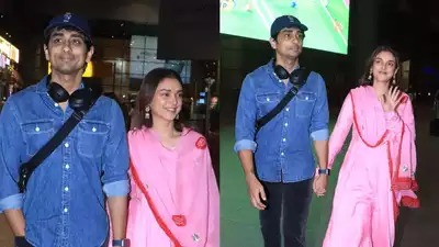 Aditi Rao Hydari and Siddharth make first appearance post their wedding; hold hands at Mumbai airport