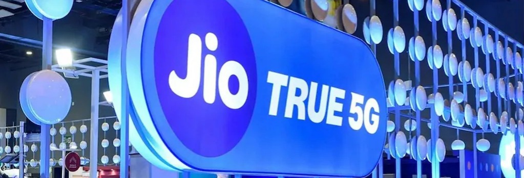 Jio again presses for parity in satcom spectrum pricing