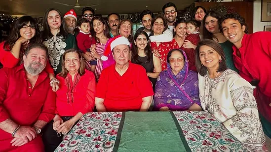 Ranbir_Alia_Christmas